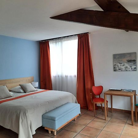 Le Clos Des Chenes Lagarde-Pareol Exteriér fotografie
